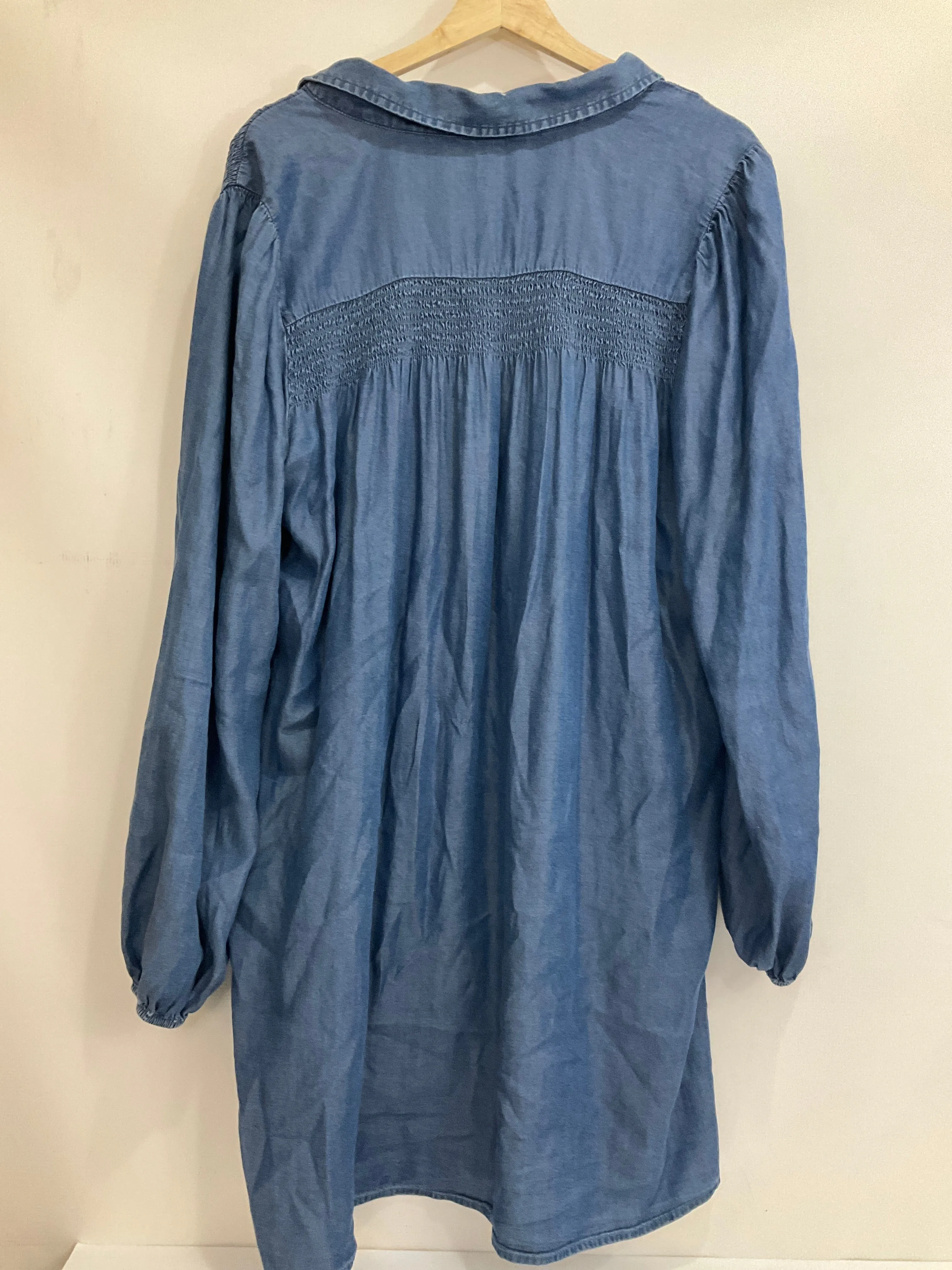 Dress Casual Short By Cato In Blue Denim, Size: L