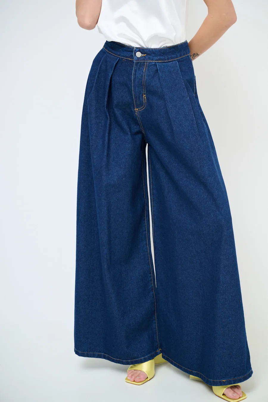 Wide leg pleated denim trousers wholesale