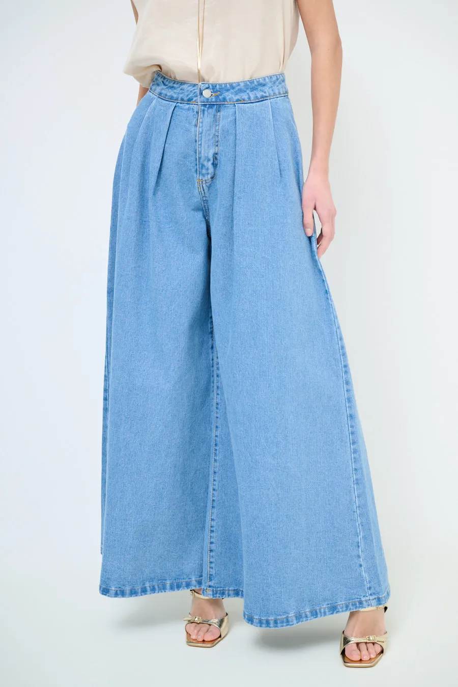 Wide leg pleated denim trousers wholesale