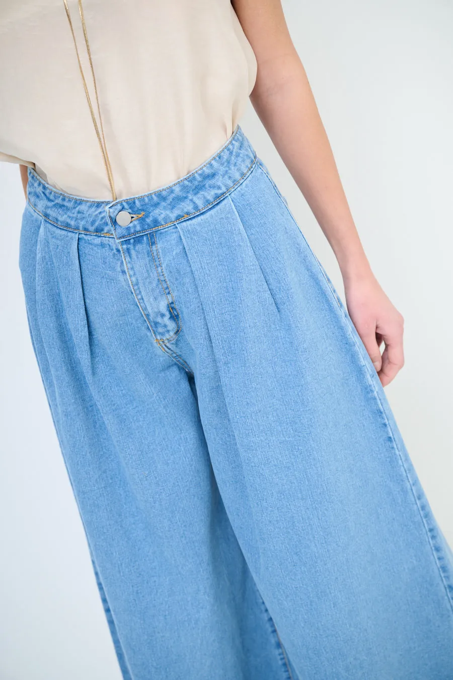 Wide leg pleated denim trousers wholesale